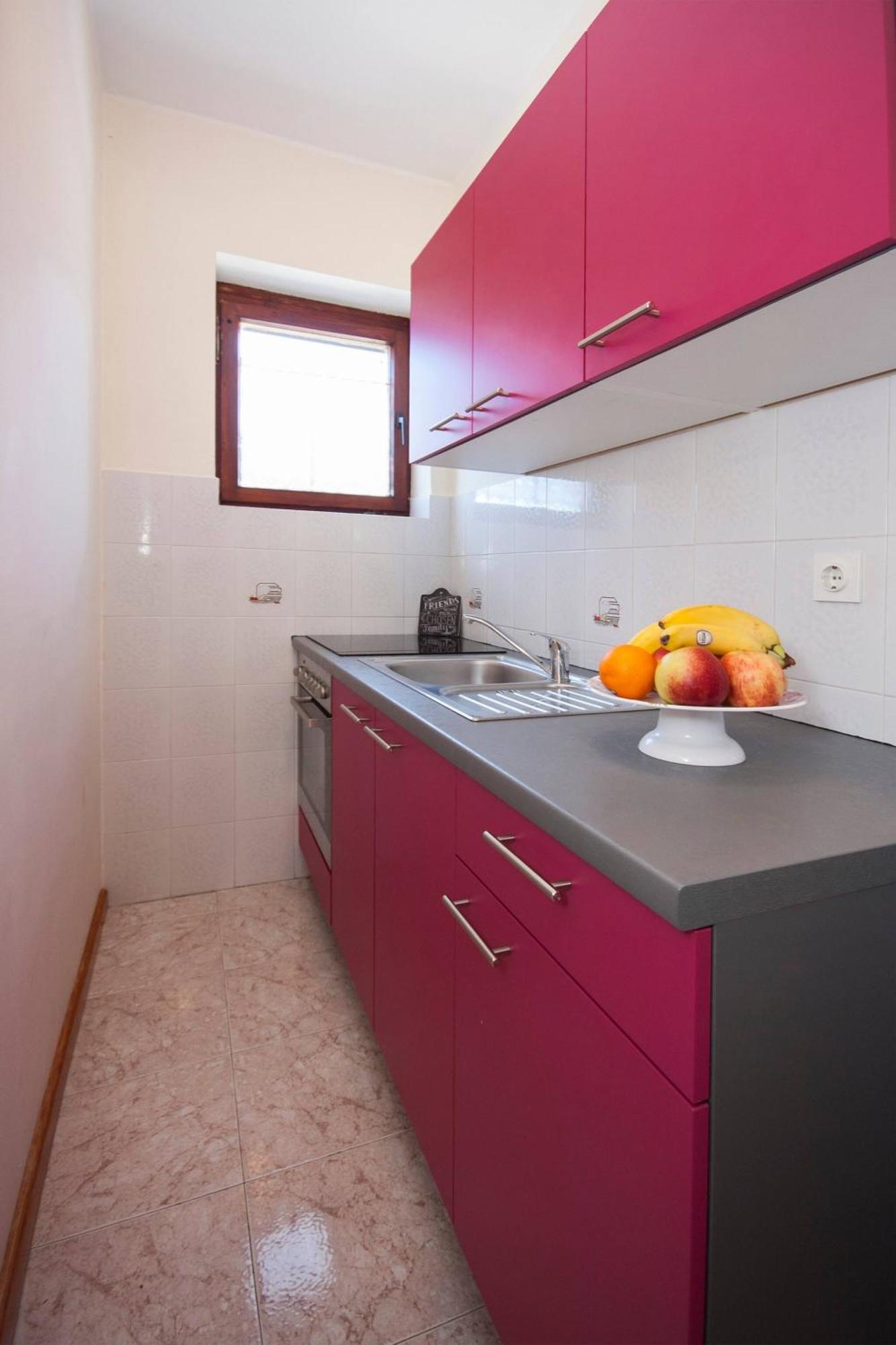 Family Apartments & Rooms Mikelin Primošten Eksteriør bilde